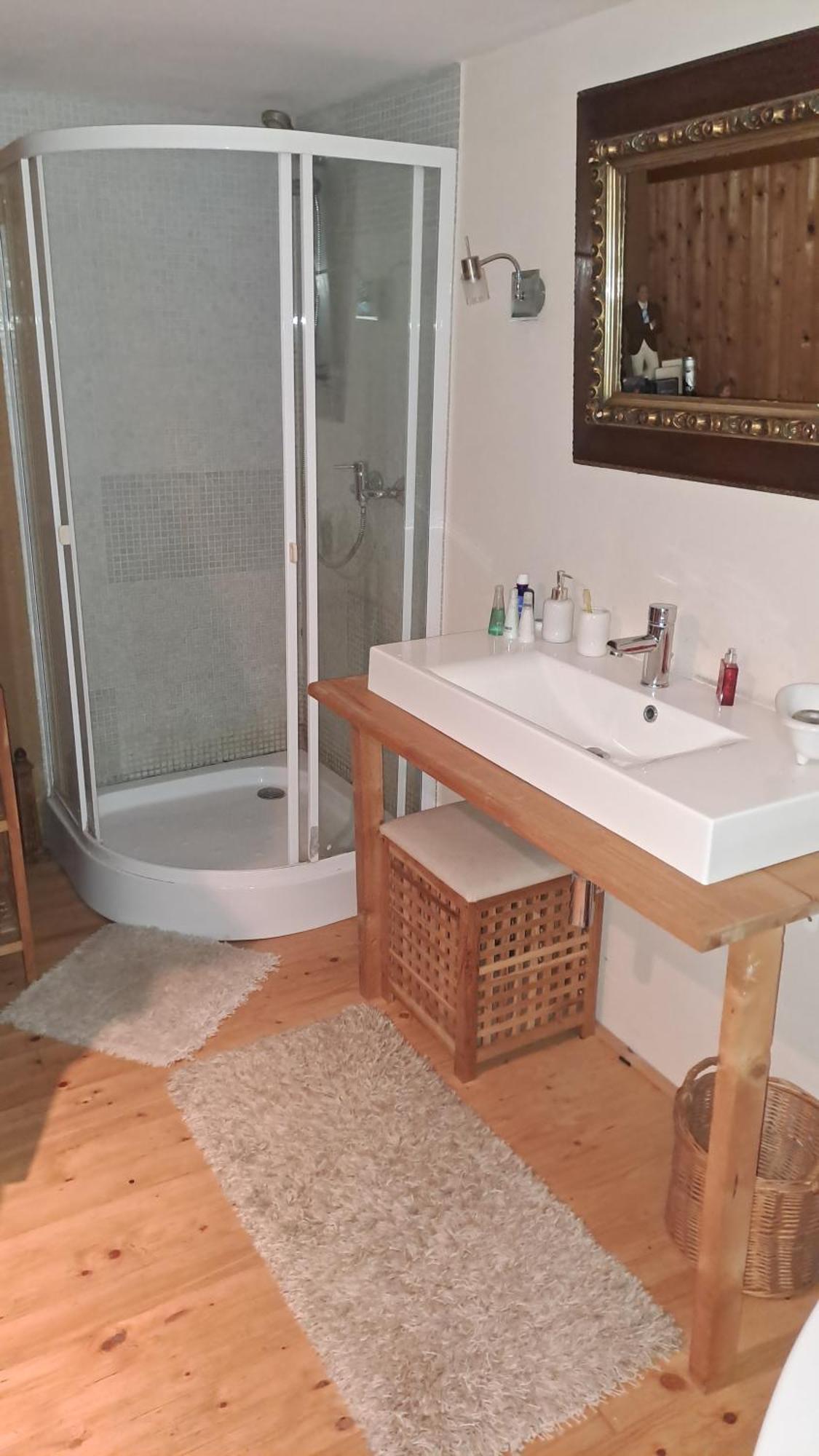 Apartmenthaus Mit Sauna Und Whirlpool Крефельд Экстерьер фото