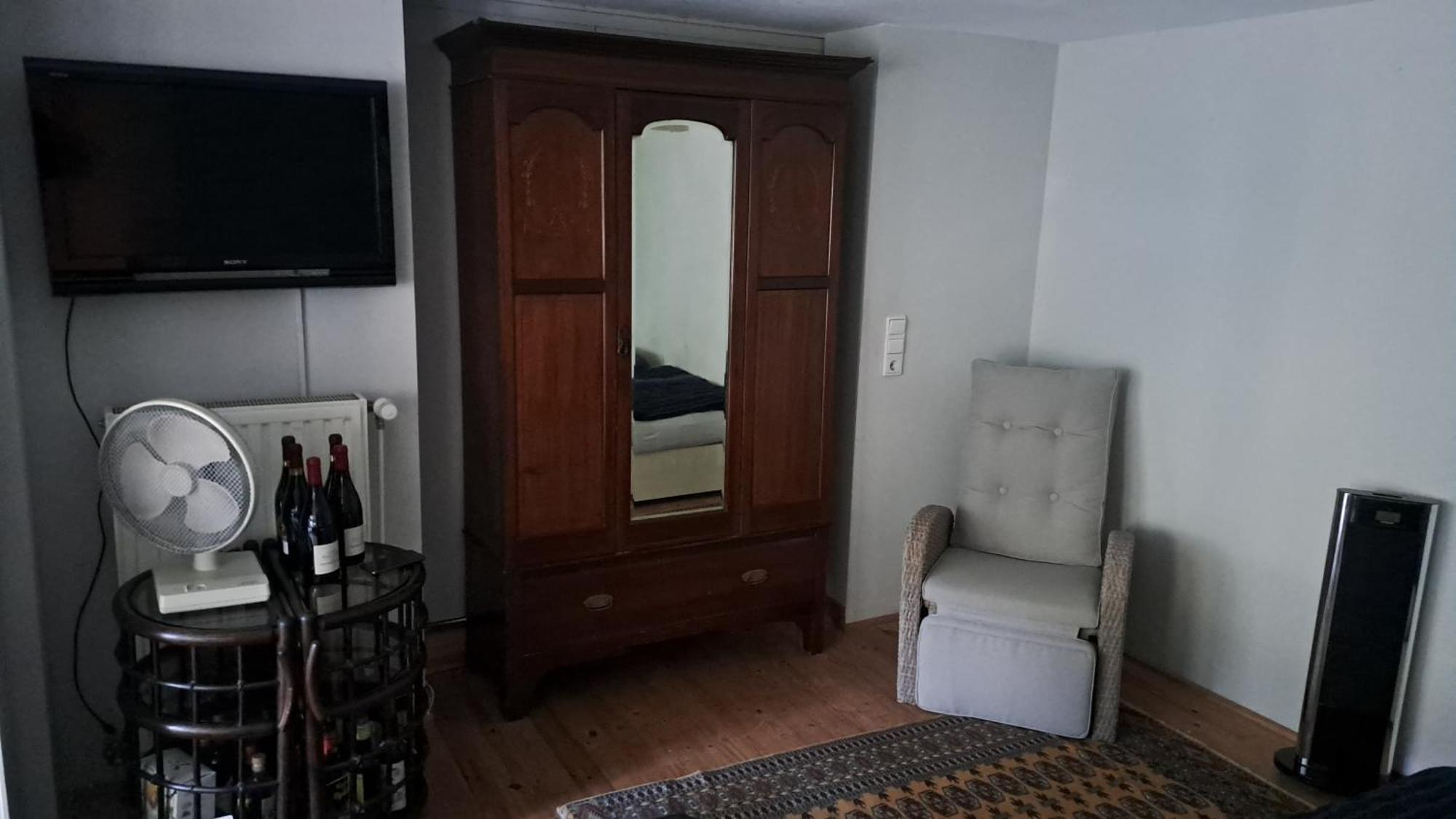 Apartmenthaus Mit Sauna Und Whirlpool Крефельд Экстерьер фото